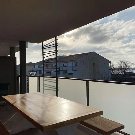 Appartement T3 Moderne Avec Grande Terrasse A Balaruc-Les-Bains - Fr-1-553-293